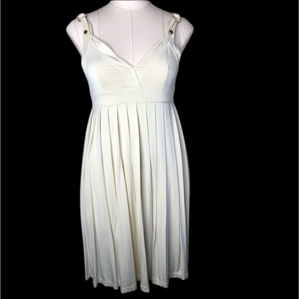 Nikka sleeveless pleated midi dress